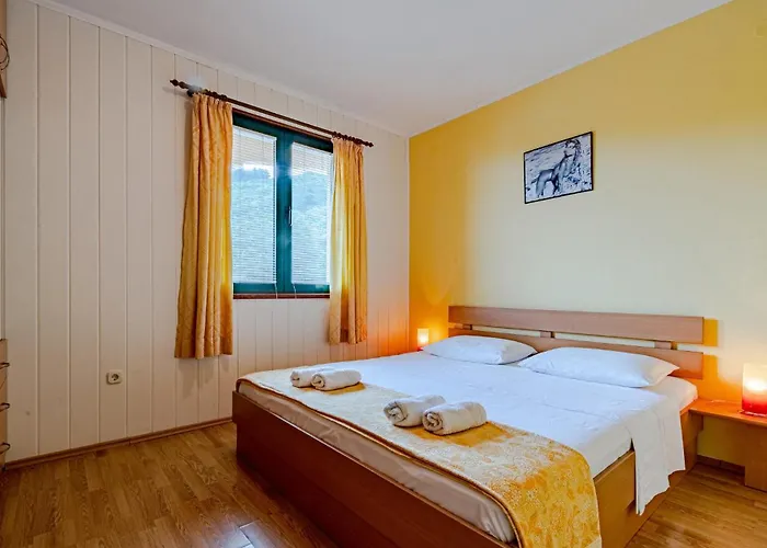 Crnja Luka Croatia Daire Blato (Korcula)