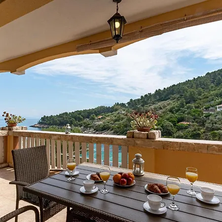 Amazing Apartment In Blato With Kitchen *