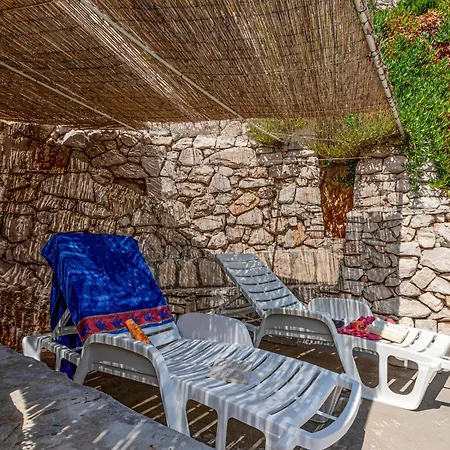 Apartment Amazing Apartment In Blato With Kitchen *